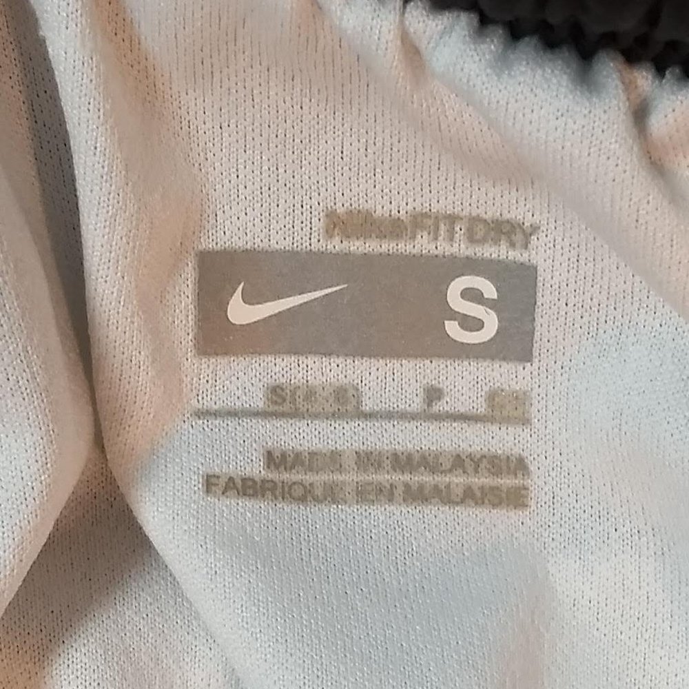 Nike * Lightweight Athletic Shorts, EUC! - Picture 6 of 8